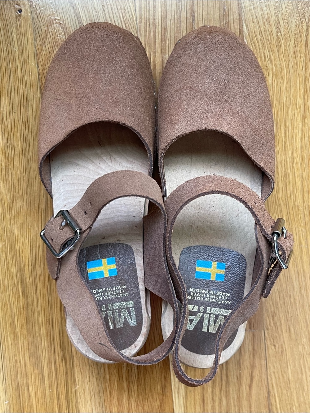 MIA Abba Swedish Clogs – Cognac Brown Suede | EU 38